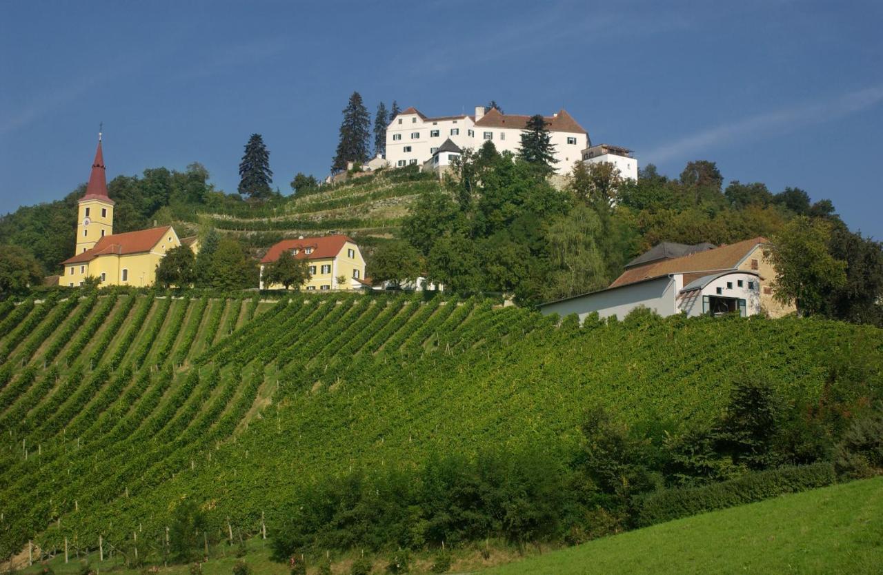 Schloss Kapfenstein Екстериор снимка