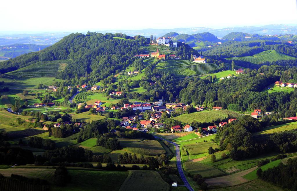 Schloss Kapfenstein Екстериор снимка